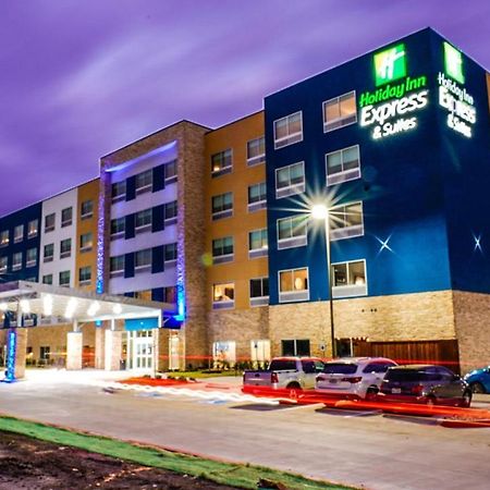 Holiday Inn Express & Suites - Dallas Market Center By Ihg Eksteriør billede